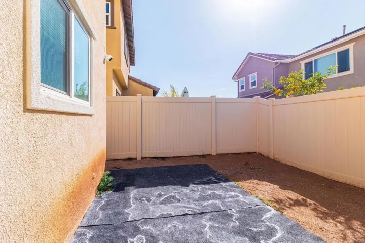 231 Dun Blazer Way, Fallbrook, California 92028