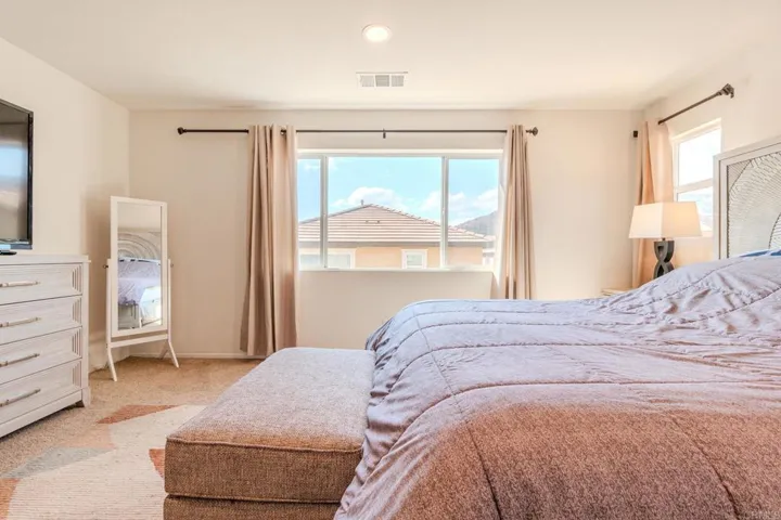 231 Dun Blazer Way, Fallbrook, California 92028