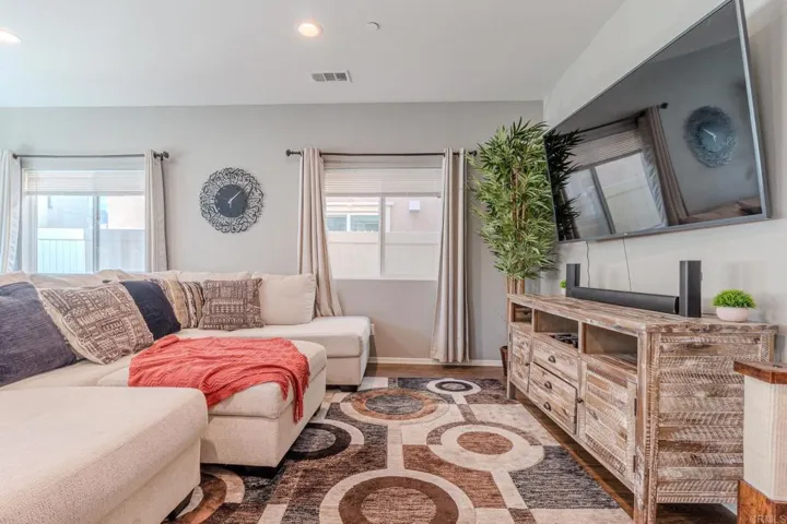 231 Dun Blazer Way, Fallbrook, California 92028