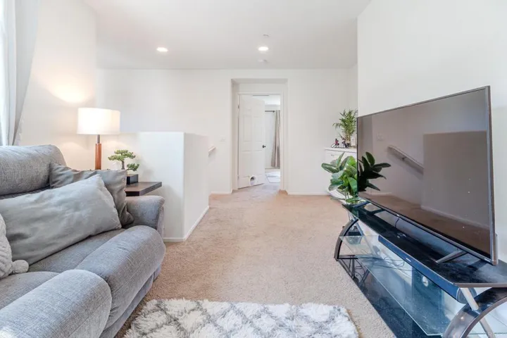 231 Dun Blazer Way, Fallbrook, California 92028