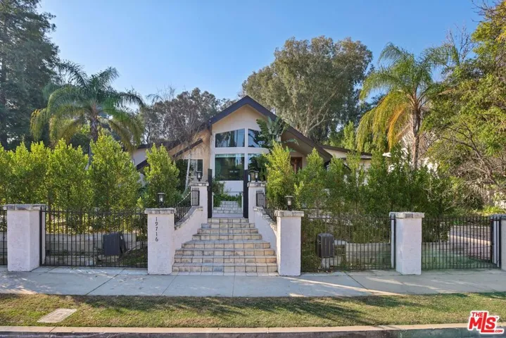 19716 Wells Drive, Woodland Hills, California 91364