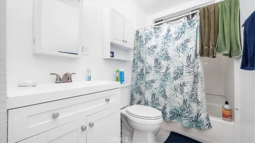 7313 Parmelee Avenue, Los Angeles, California 90001