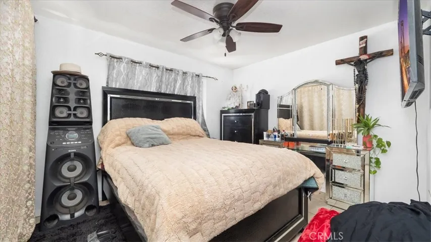 7313 Parmelee Avenue, Los Angeles, California 90001