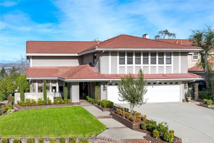 347 S Silverbrook Drive, Anaheim Hills, California 92807