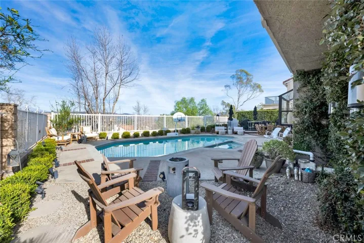 Another view of the large fun yard!