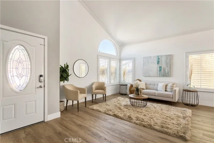 6821 Meadowlark Lane, Chino, California 91710