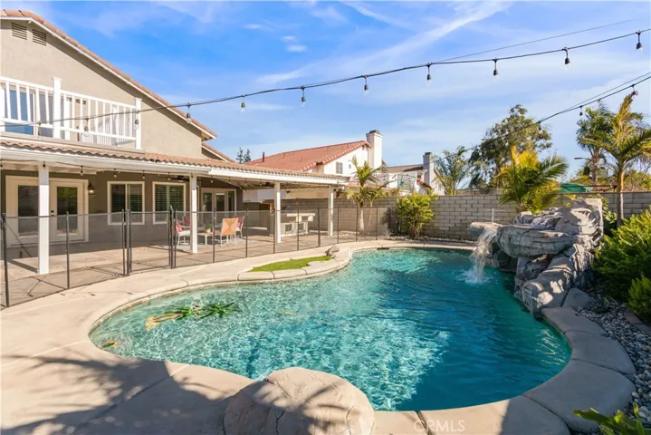 6821 Meadowlark Lane, Chino, California 91710