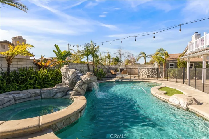 6821 Meadowlark Lane, Chino, California 91710