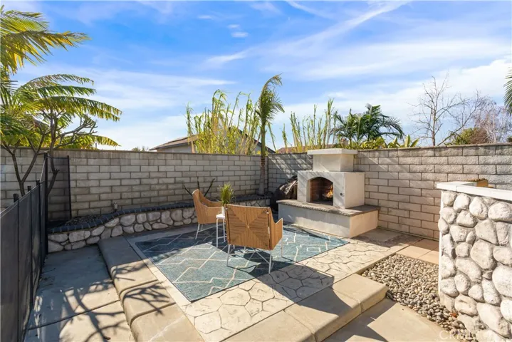 6821 Meadowlark Lane, Chino, California 91710