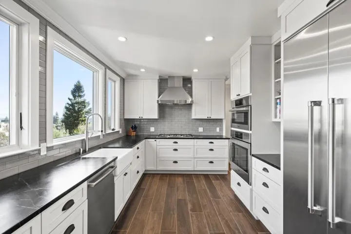 409 Sycamore Street, San Carlos, California 94070