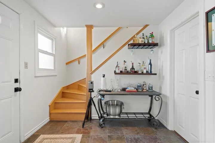 409 Sycamore Street, San Carlos, California 94070