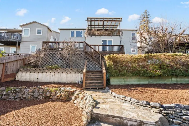 409 Sycamore Street, San Carlos, California 94070