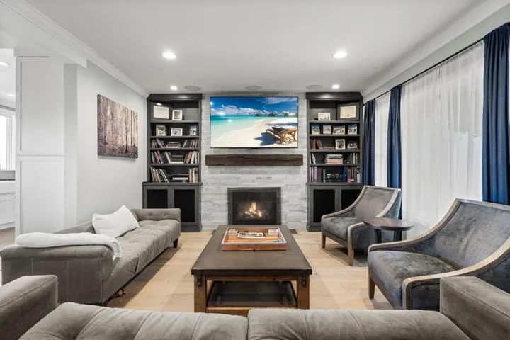409 Sycamore Street, San Carlos, California 94070