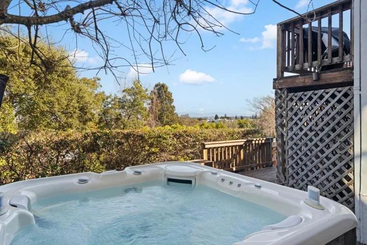 409 Sycamore Street, San Carlos, California 94070