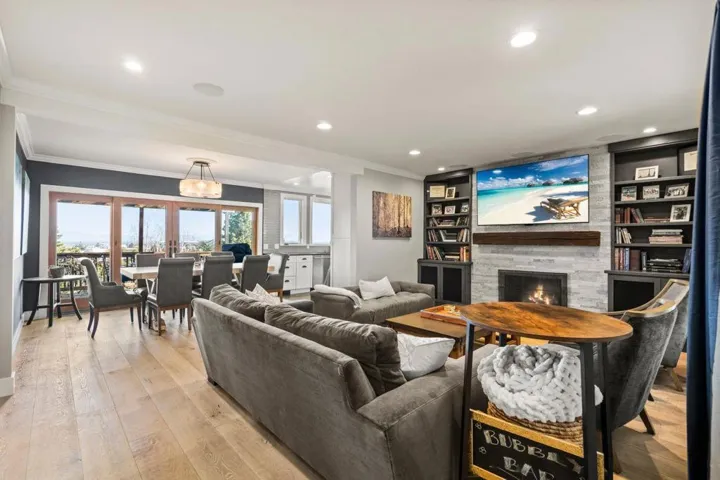 409 Sycamore Street, San Carlos, California 94070