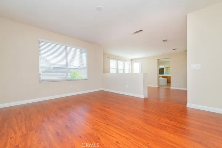 6852 Cedar Creek Road, Eastvale, California 92880