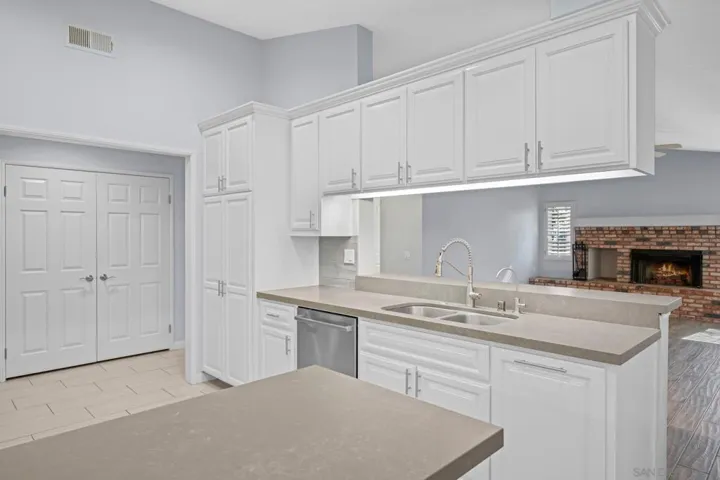 2524 Camino De Los Aves, Alpine, California 91901
