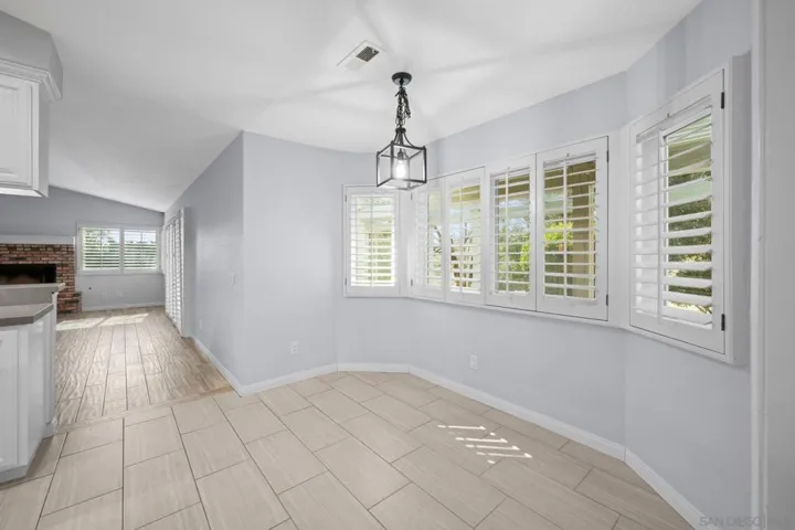 2524 Camino De Los Aves, Alpine, California 91901