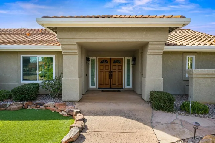 2524 Camino De Los Aves, Alpine, California 91901