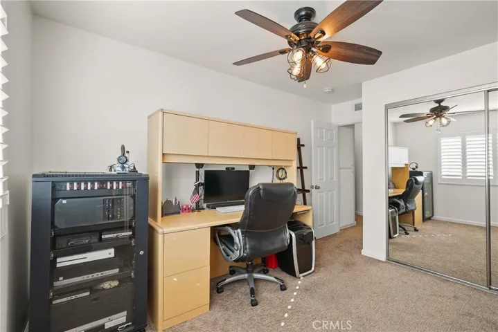 3rd bedroom is currently used as home office