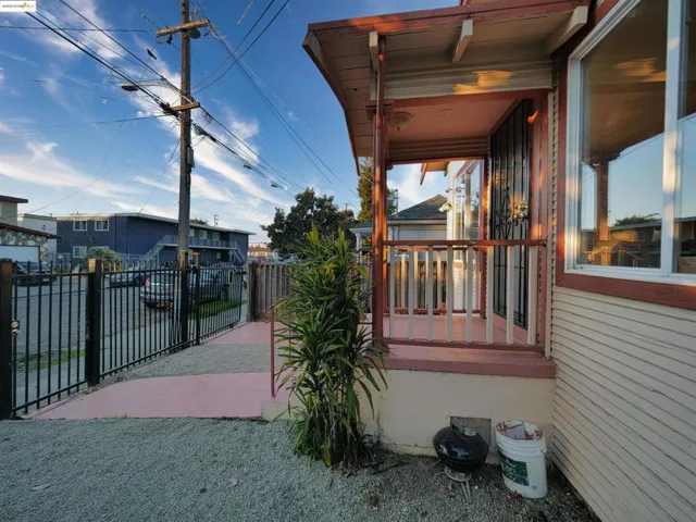 2031 81st Ave, Oakland, California 94621