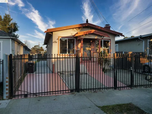 2031 81st Ave, Oakland, California 94621