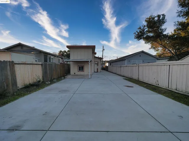 2031 81st Ave, Oakland, California 94621