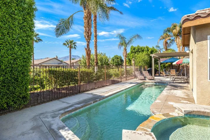 Private Pool & Spa