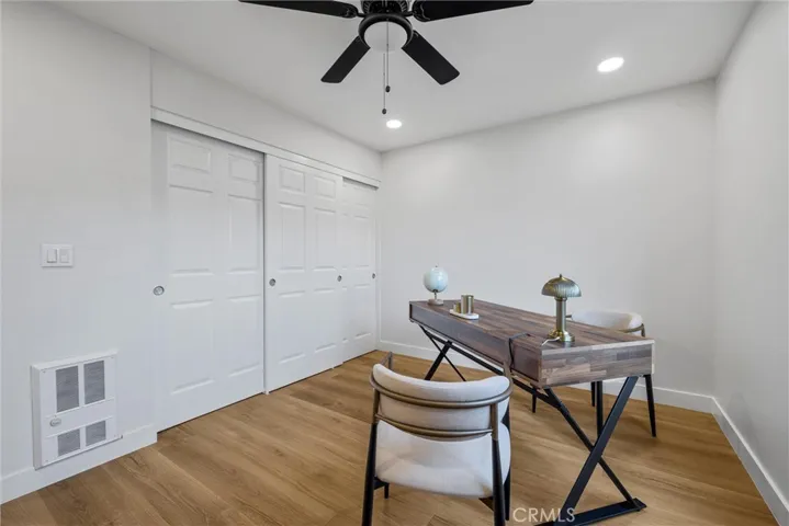 Second bedroom / office  - New closet doors