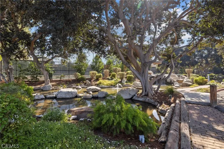 Community view with 3 Tennis courts