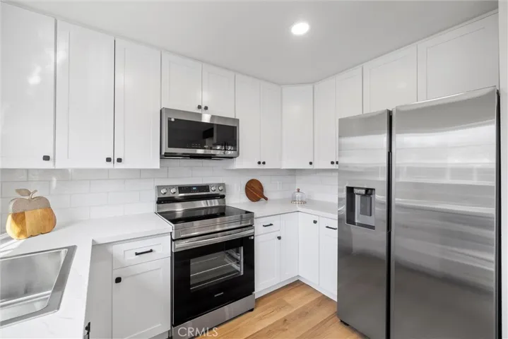 297 Streamwood, Irvine, California 92620