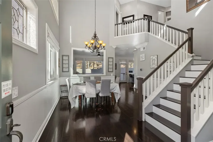 Vaulted ceiling with plenty of natural light.