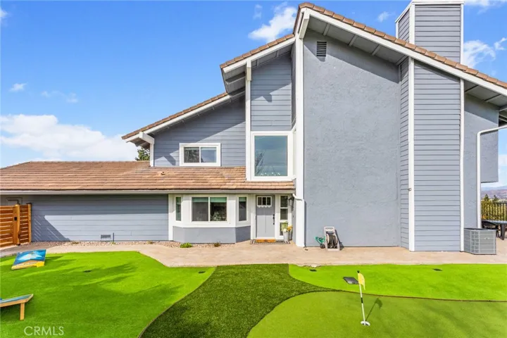 6086 E Silverspur Trail, Anaheim Hills, California 92807