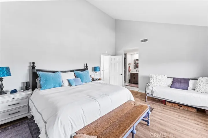 6086 E Silverspur Trail, Anaheim Hills, California 92807