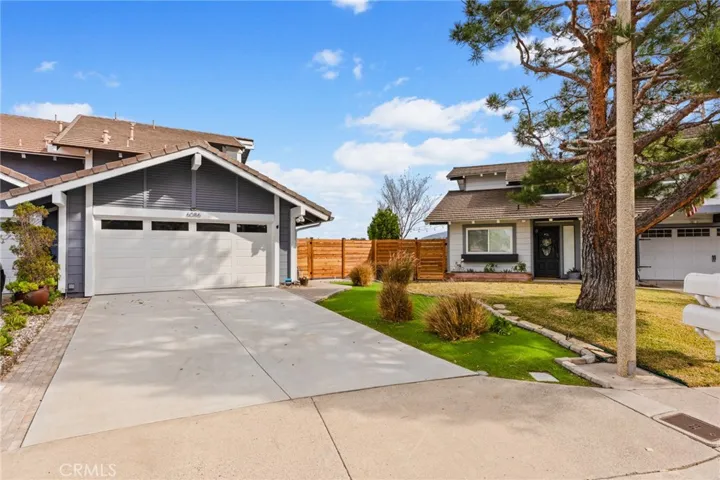 6086 E Silverspur Trail, Anaheim Hills, California 92807