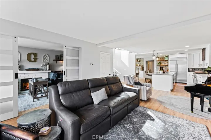 6086 E Silverspur Trail, Anaheim Hills, California 92807