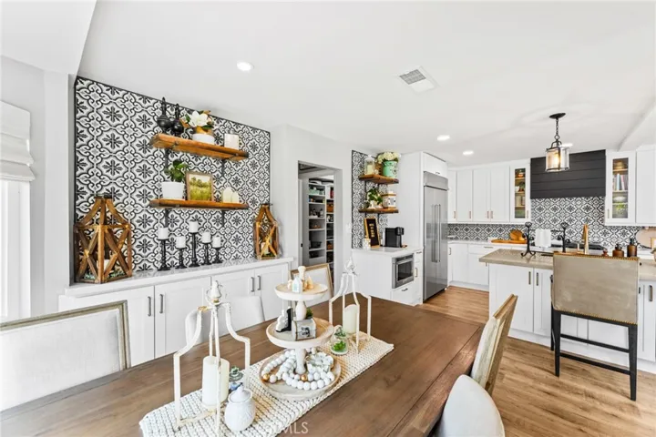 6086 E Silverspur Trail, Anaheim Hills, California 92807