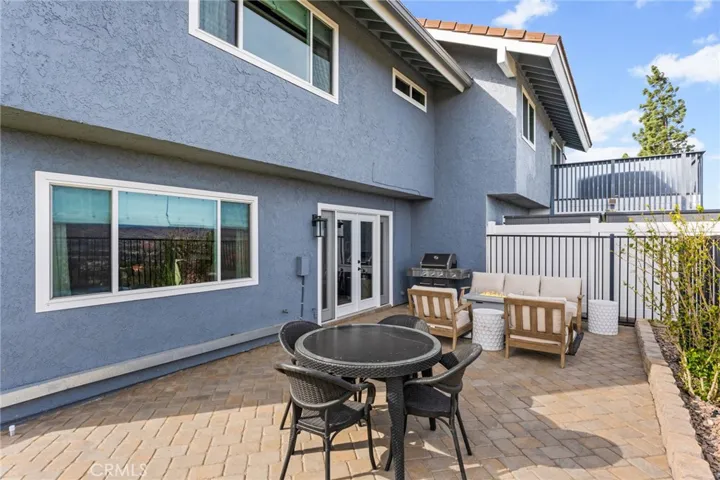6086 E Silverspur Trail, Anaheim Hills, California 92807