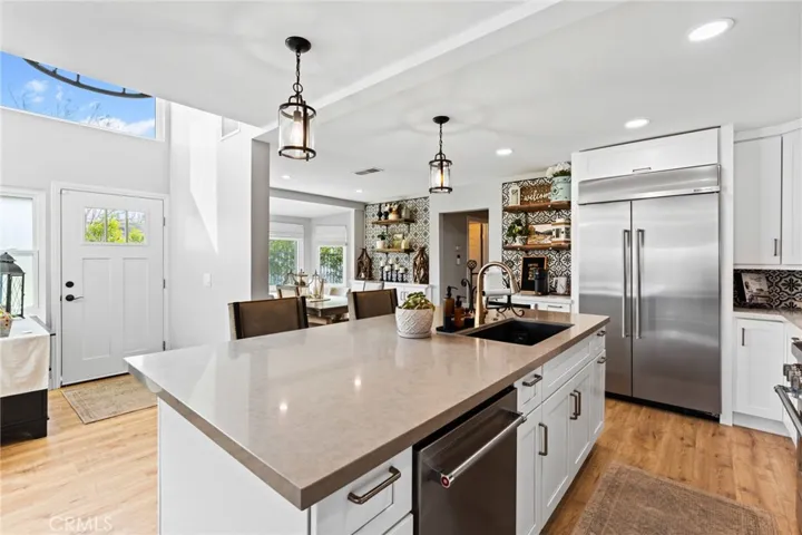 6086 E Silverspur Trail, Anaheim Hills, California 92807