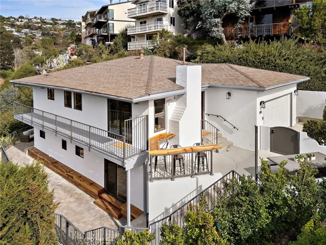 991 Meadowlark Drive, Laguna Beach, California 92651