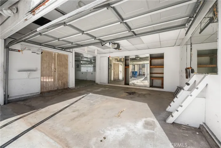 619 Elm Avenue, Inglewood, California 90301