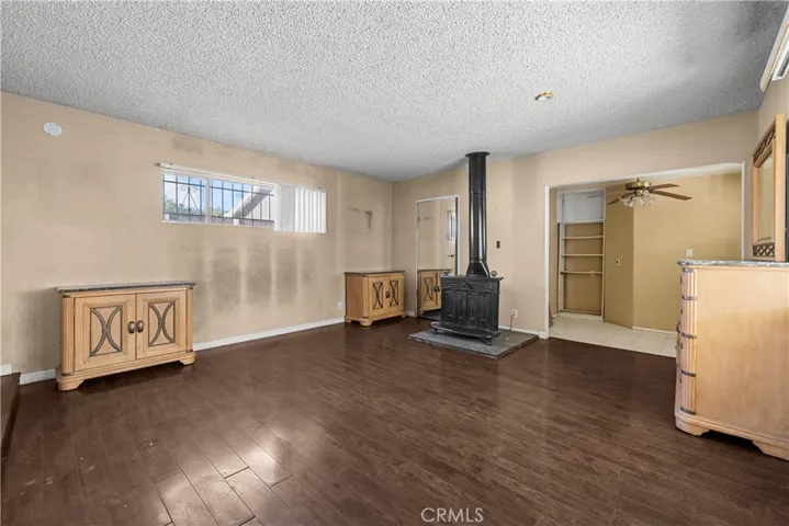 619 Elm Avenue, Inglewood, California 90301