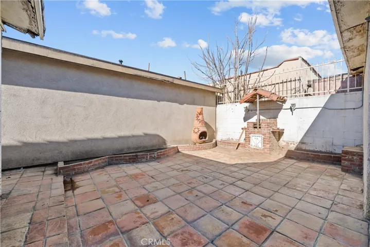 619 Elm Avenue, Inglewood, California 90301