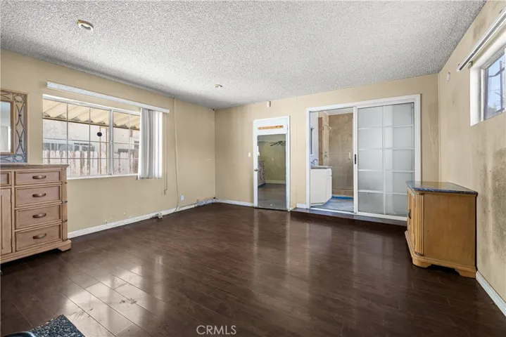 619 Elm Avenue, Inglewood, California 90301