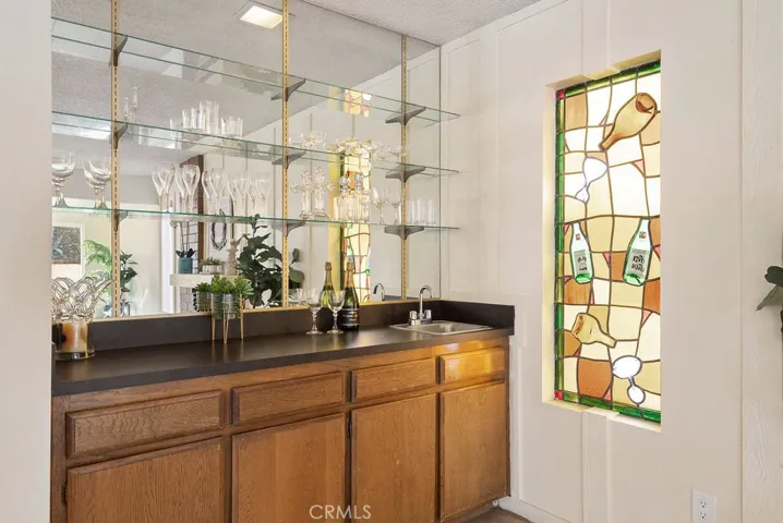 Wet Bar Area