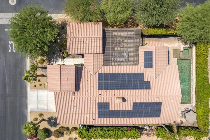 Drone Roof