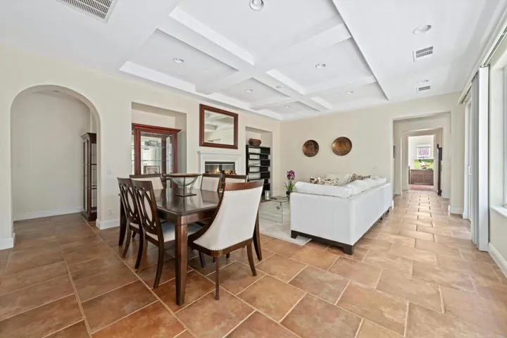Dining Are/Living Room