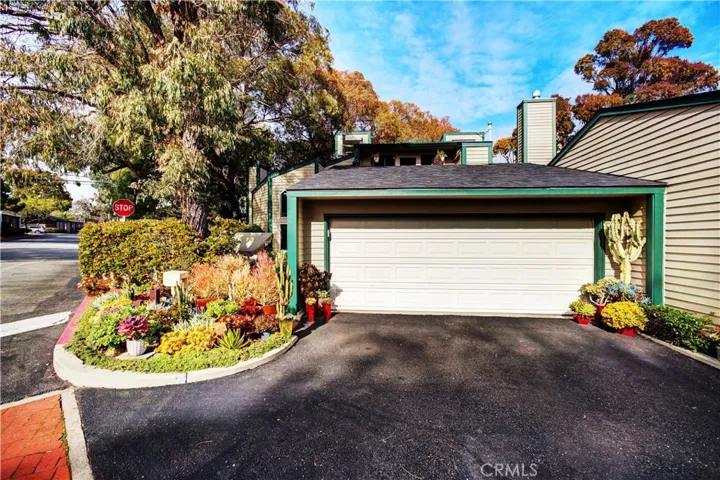 1445 Prefumo Canyon Road 1, San Luis Obispo, California 93405