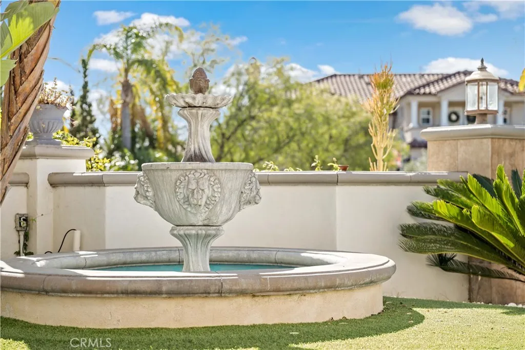 18665 Seabiscuit Run, Yorba Linda, California 92886 home-pic-7