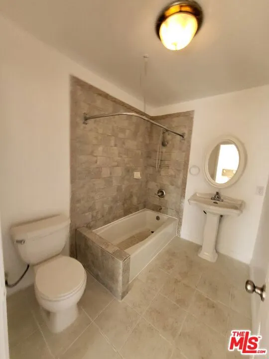 1760 S Vecino Avenue, Glendora, California 91740 home-pic-9